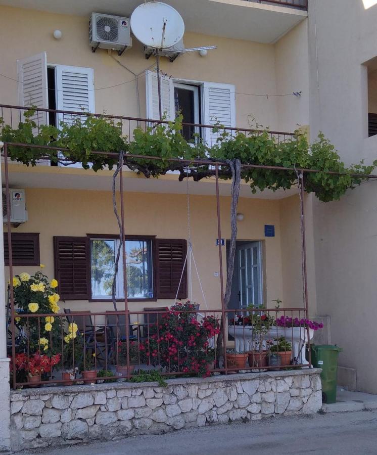 Apartment Marjana Podgora Exterior photo